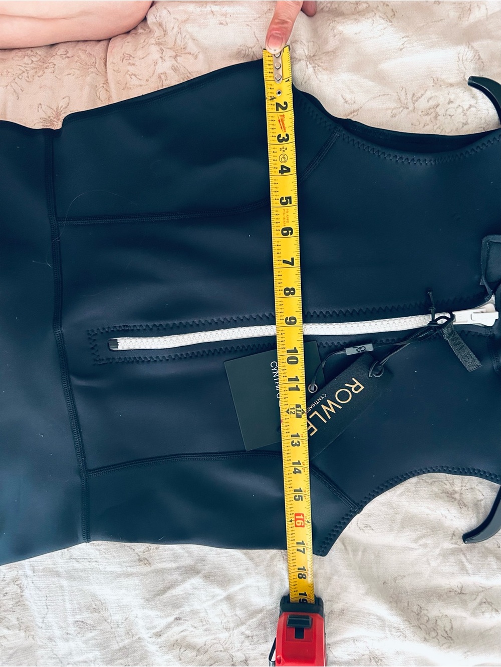 BRAND NEW NWT Cynthia Rowley Byron Sleeveless 2mm Wetsuit Black Multi XL - Picture 4 of 7